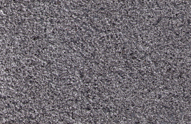 04 - Granit Gris bleu BouchardéG 654 Finition Bouchardé fin sur scié